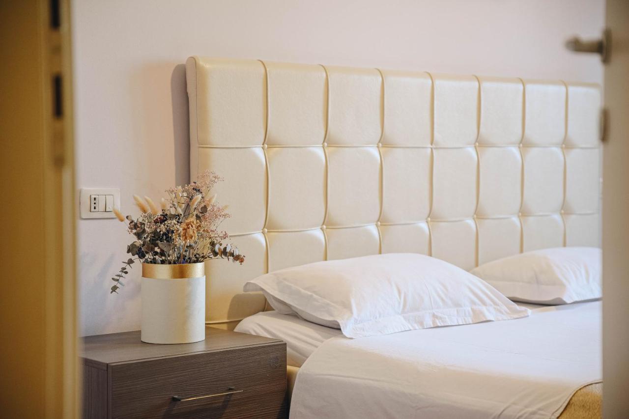 Cozy Rooftop Apartment - Your Home, Away From Home! Tirana Exteriér fotografie