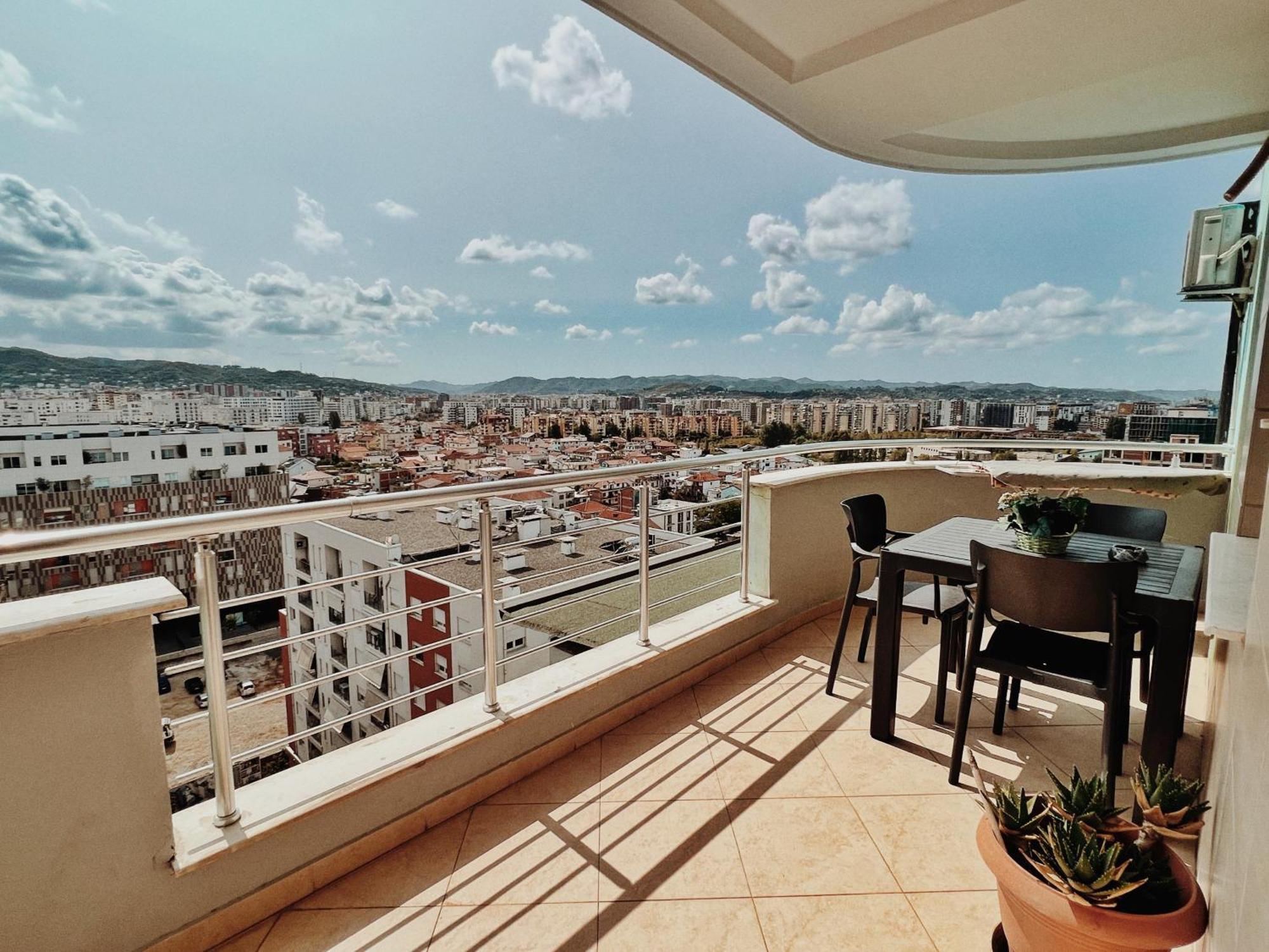 Cozy Rooftop Apartment - Your Home, Away From Home! Tirana Exteriér fotografie